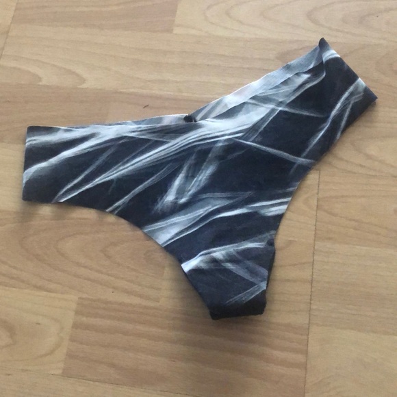 Victoria's Secret Other - Vs no show